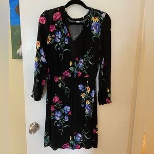 Old navy dress with ruffle accent Medium NWOT